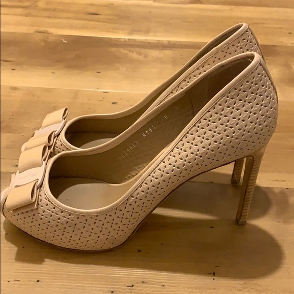 Salvatore Ferragamo Heels. Good condition. - Picture 6 of 9